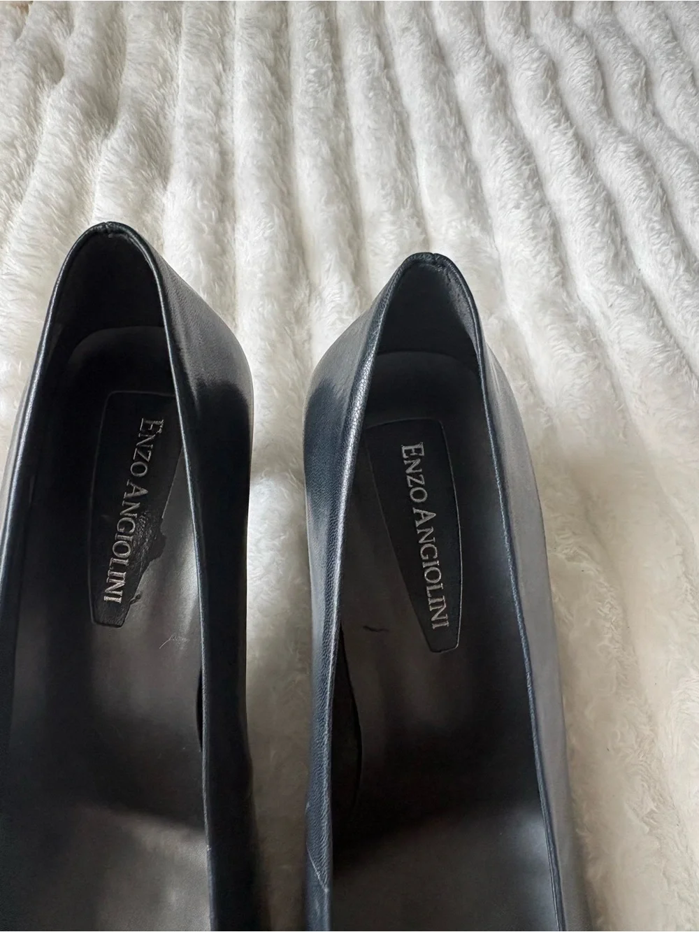 Enzo Angiolini Earla Navy Leather Pumps Womens 8N Narrow Square Toe
